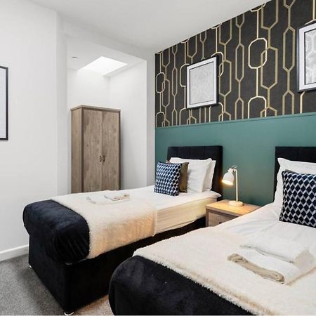 Modern Spacious Three Bedrooms With Private Garden Cardiff Eksteriør billede