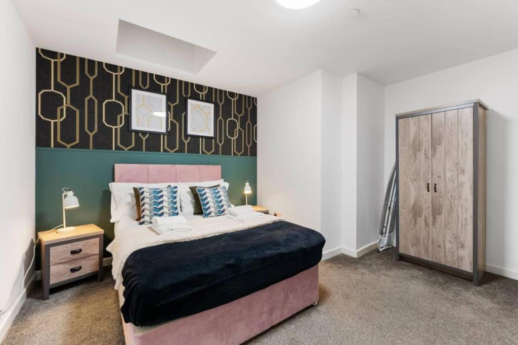 Modern Spacious Three Bedrooms With Private Garden Cardiff Eksteriør billede